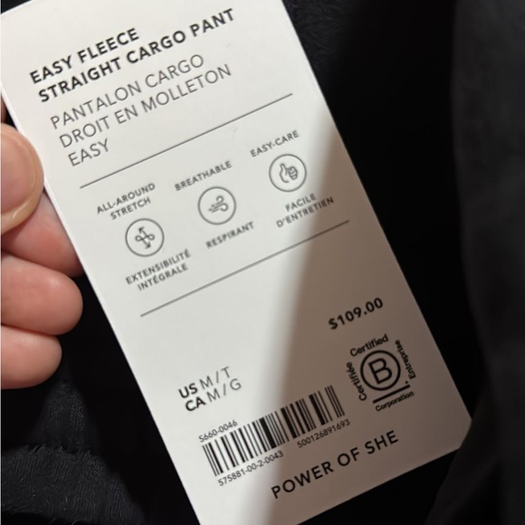 Athleta Easy Fleece Mid Rise Cargo Pant // Black - Picture 13 of 16